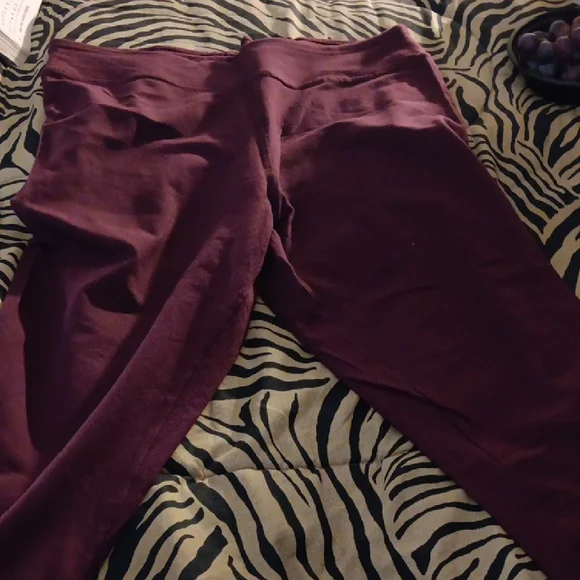 Burgundy Leggings - Picture 1 of 5
